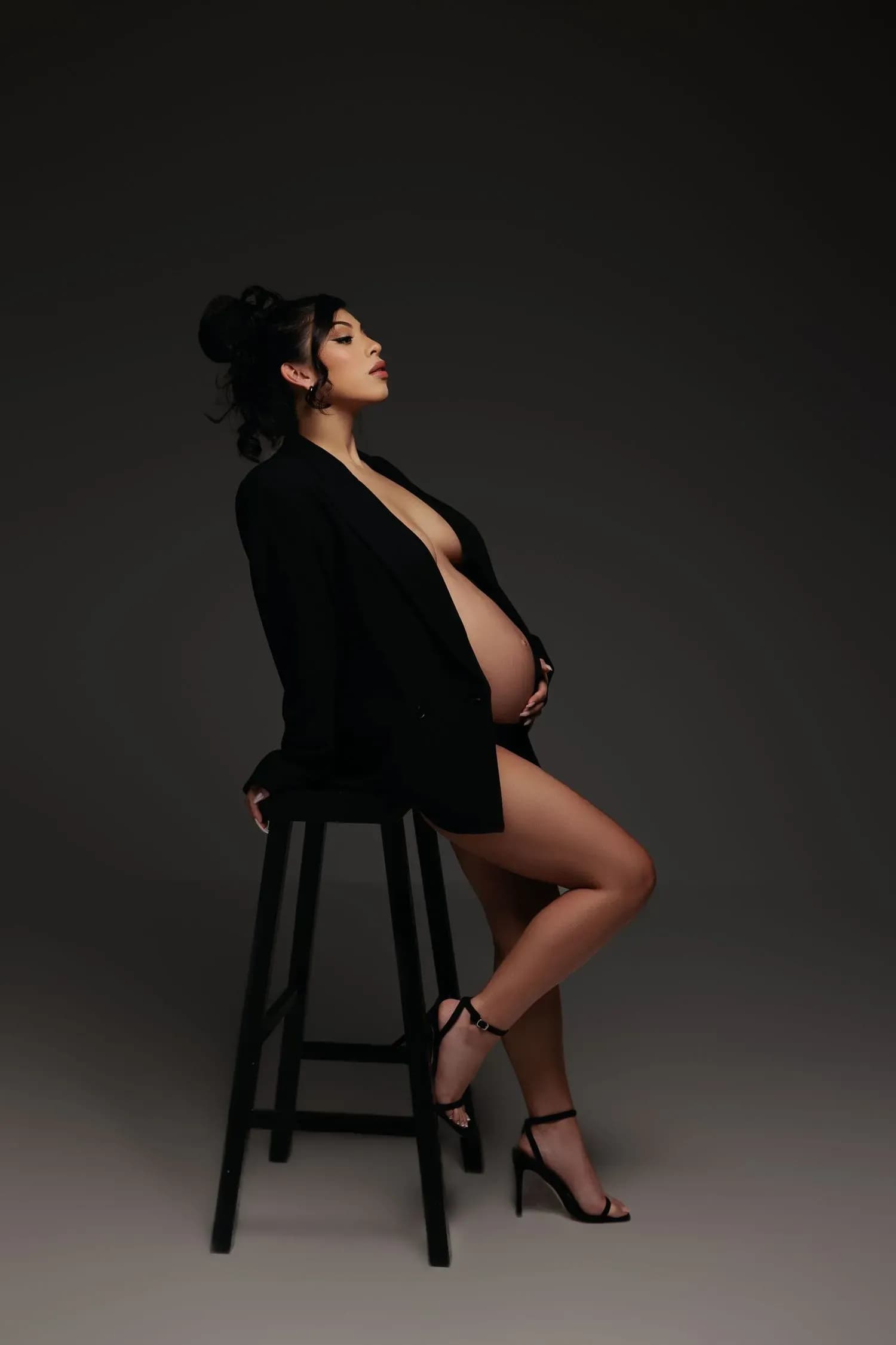 Solo Maternity maternity photography — Natalie Vell Studio — photo 10