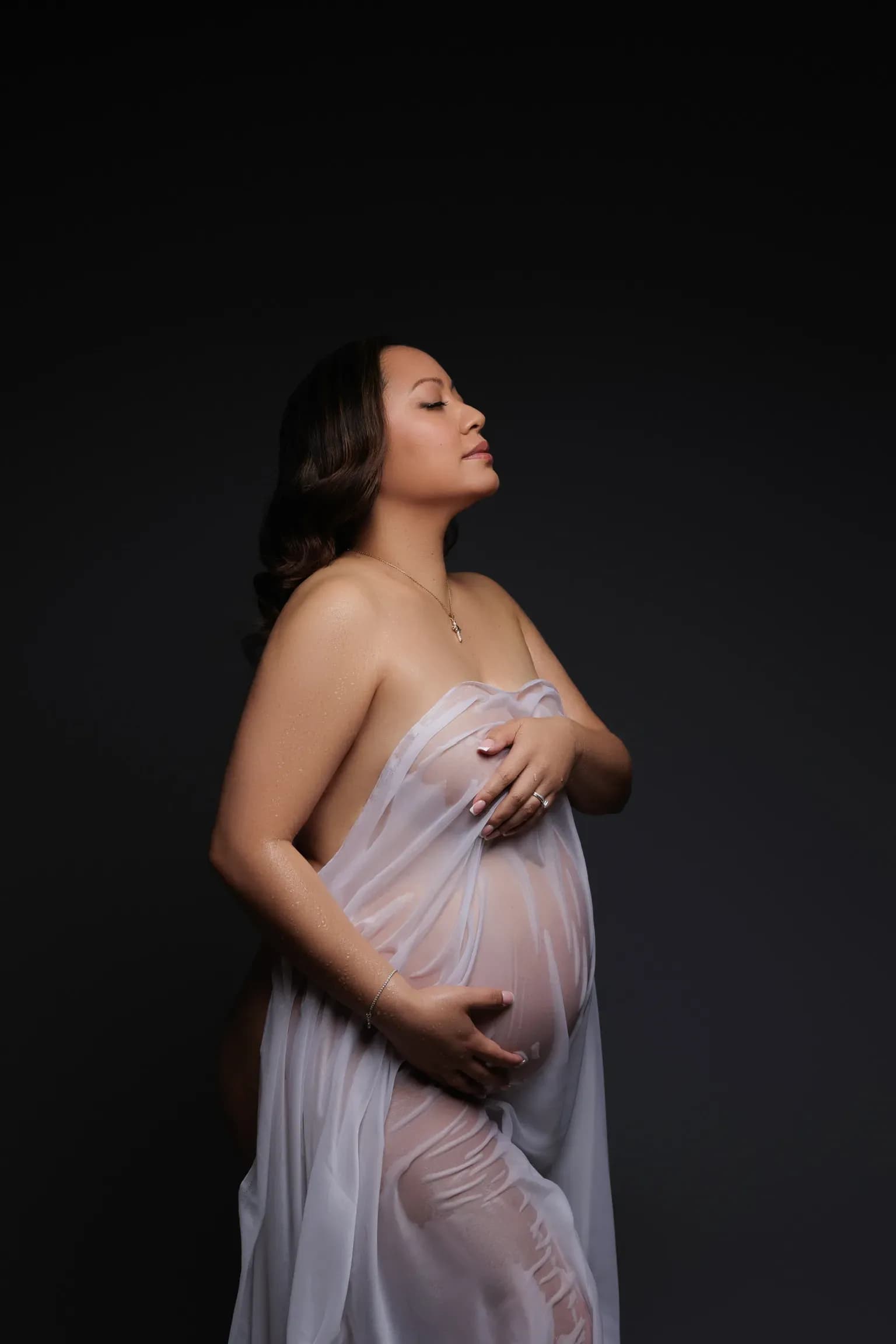 Maternity session at Natalie Vell Studio — photo 2