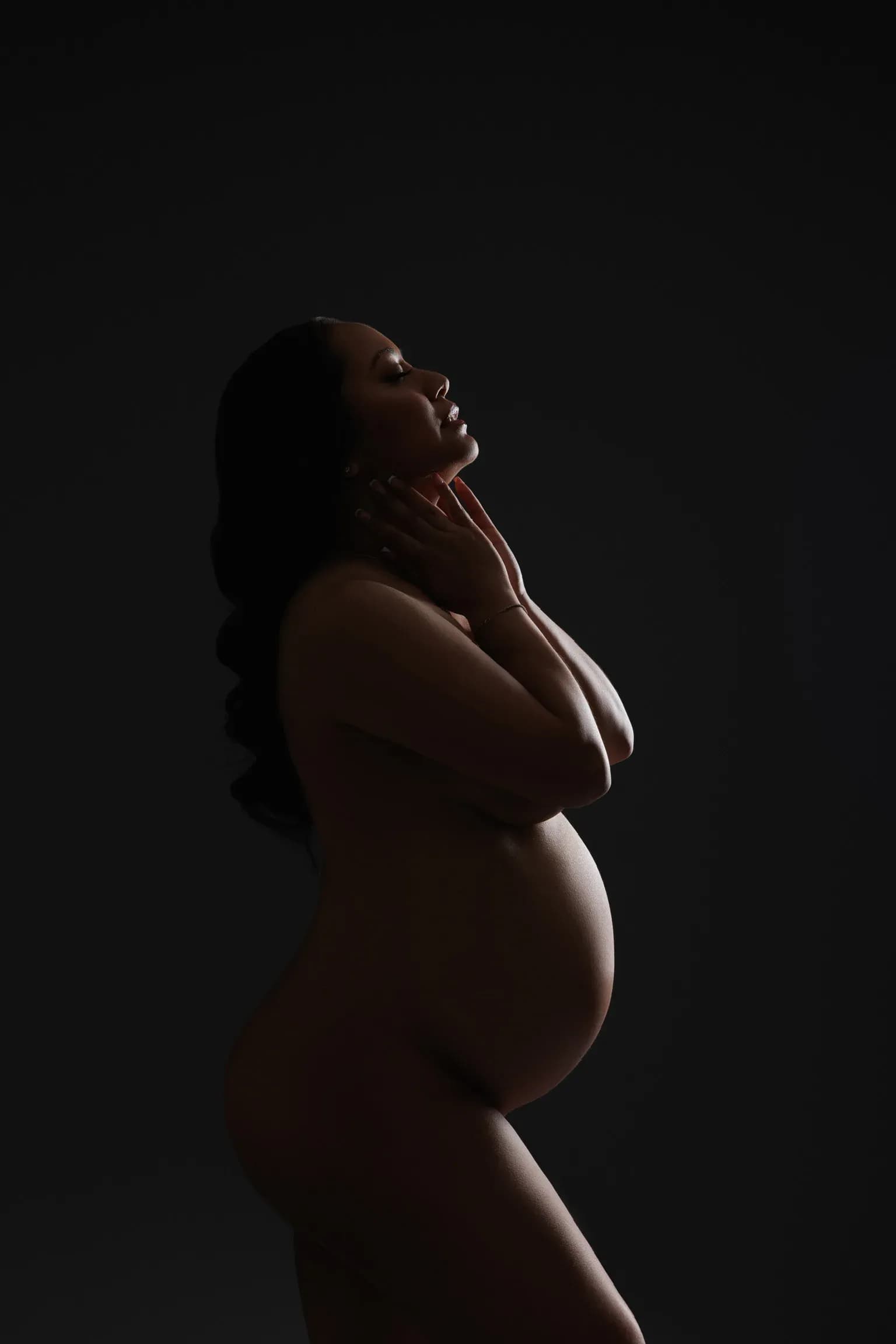 Maternity session at Natalie Vell Studio — photo 2