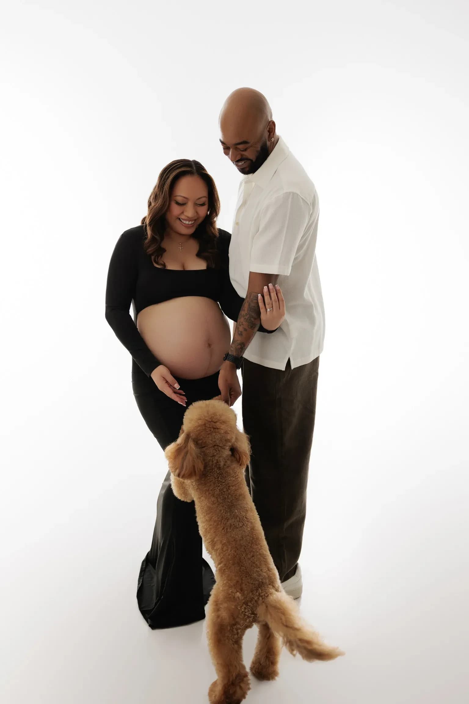 Maternity session at Natalie Vell Studio — photo 2