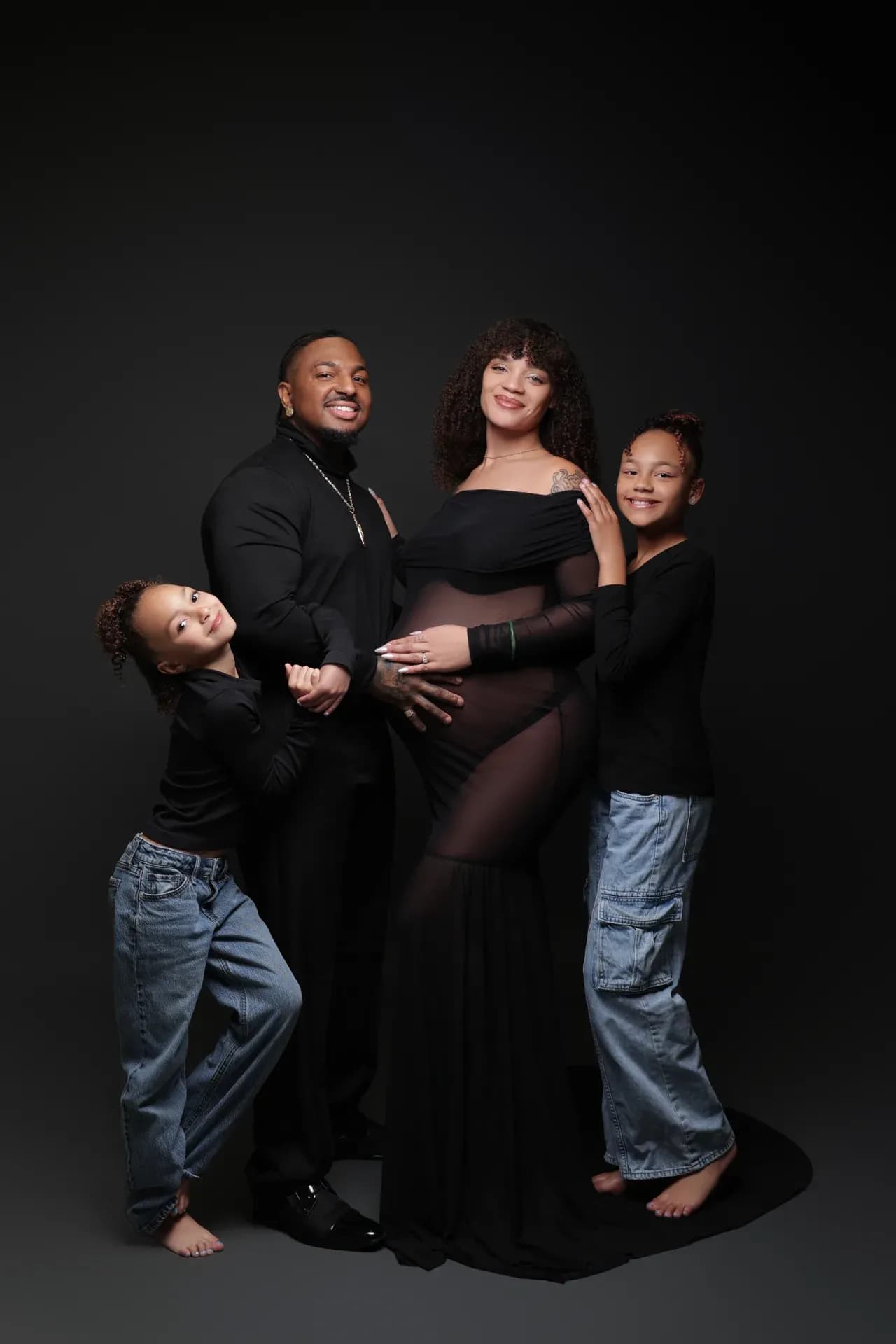 Maternity session at Natalie Vell Studio — photo 1