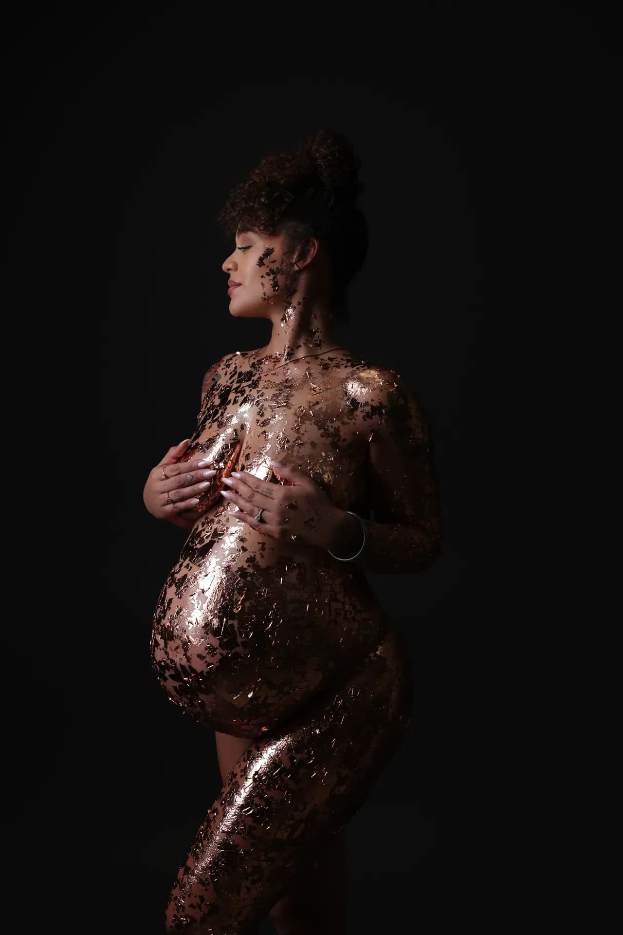 Maternity session at Natalie Vell Studio — photo 4