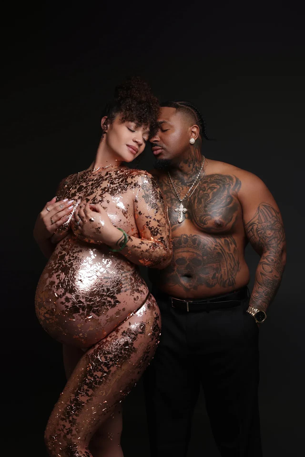 Maternity session at Natalie Vell Studio — photo 3